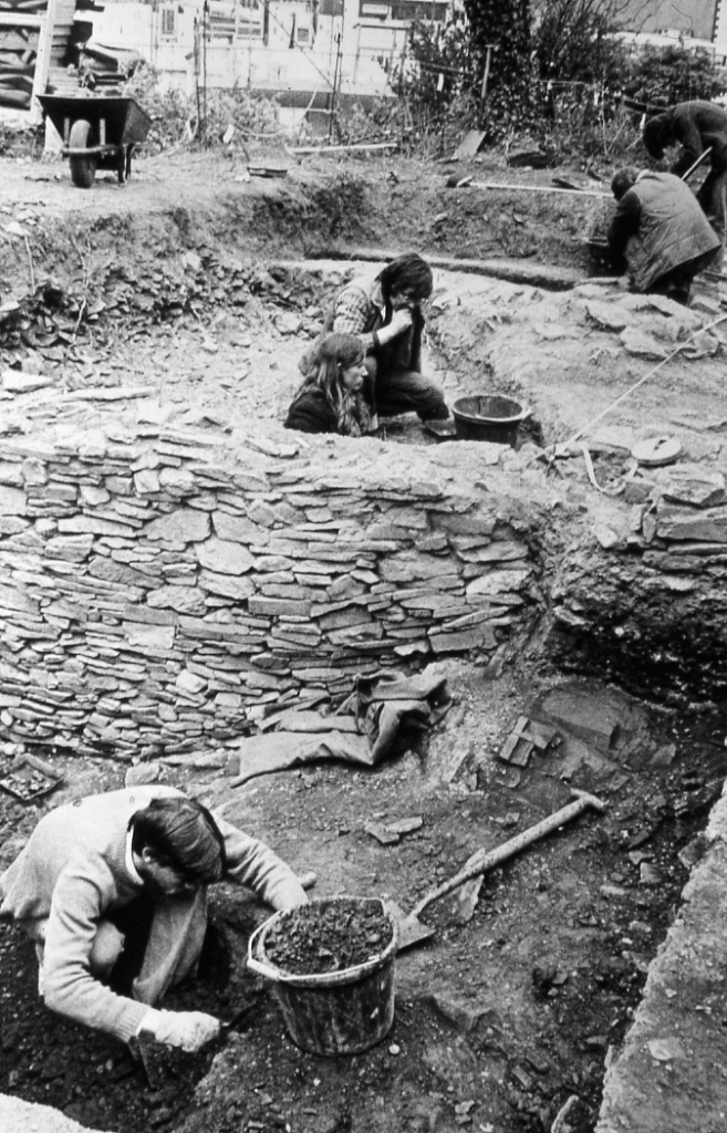 Datguddio Palas Llywelyn Fawr, 1984